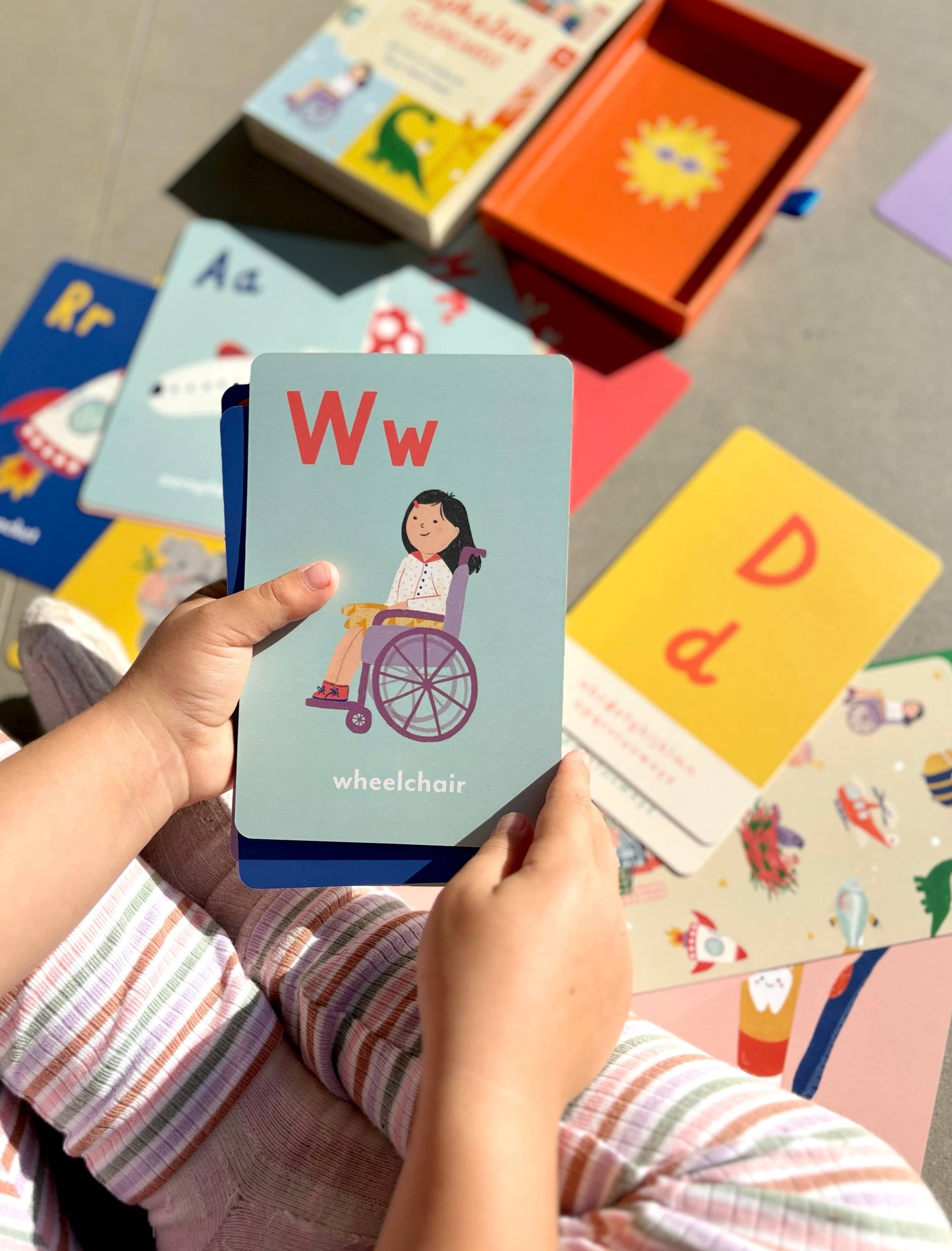 Lauren Sissons Studio - A-Z Illustrated Alphabet Flashcards - Kids Toys and Learning