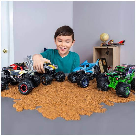 Monster Jam 1:24 scale Diecast Trucks Assorted* (each)