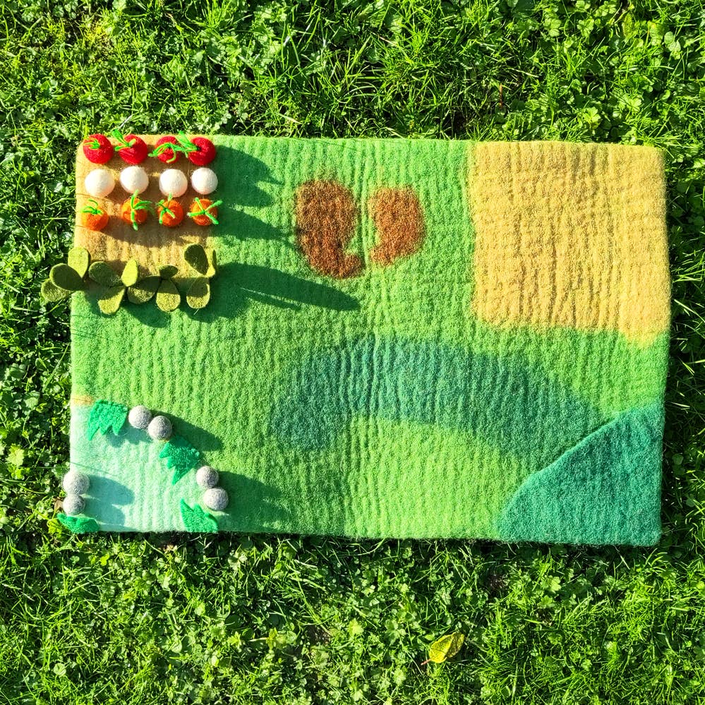 Felt Play mat - garden