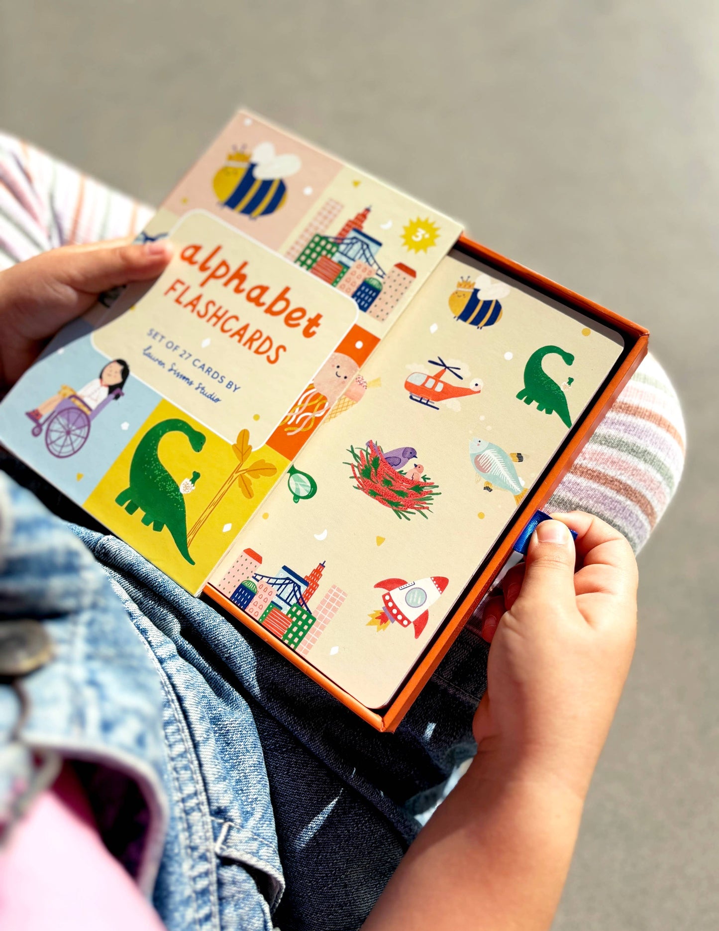 Lauren Sissons Studio - A-Z Illustrated Alphabet Flashcards - Kids Toys and Learning