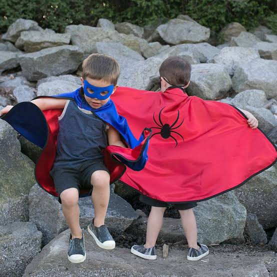 Reversible Adventure Cape & Mask - Size 5-6