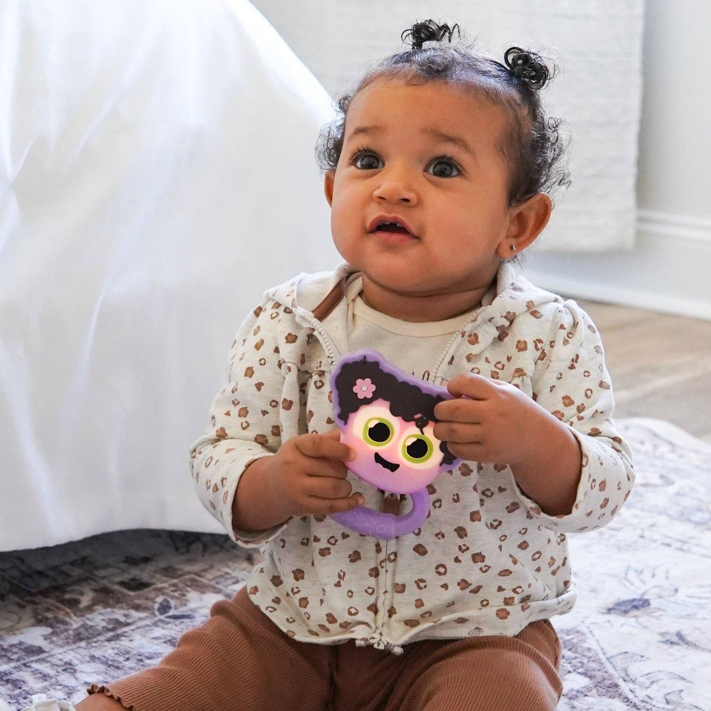 Jellystone Designs - Glo Pal Light Up Rattle