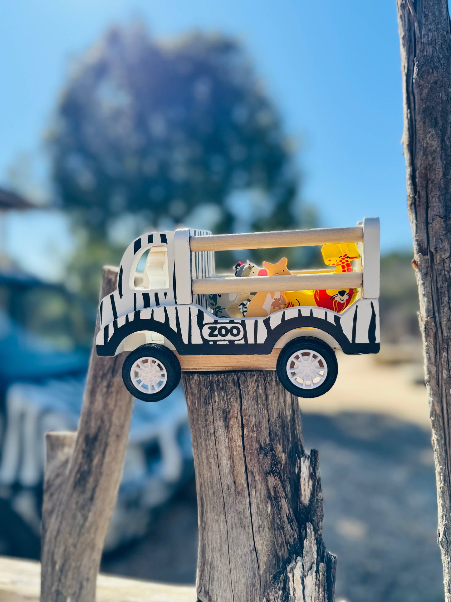 Wooden Pullback Zoo Truck with Animals
