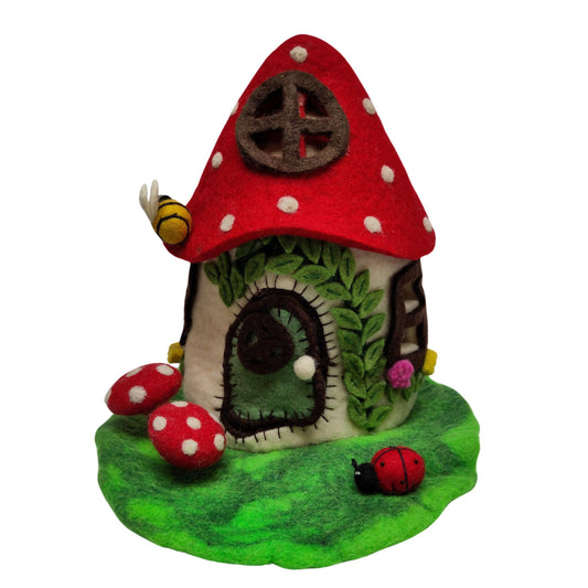 Felt Cosy cottage fairy house