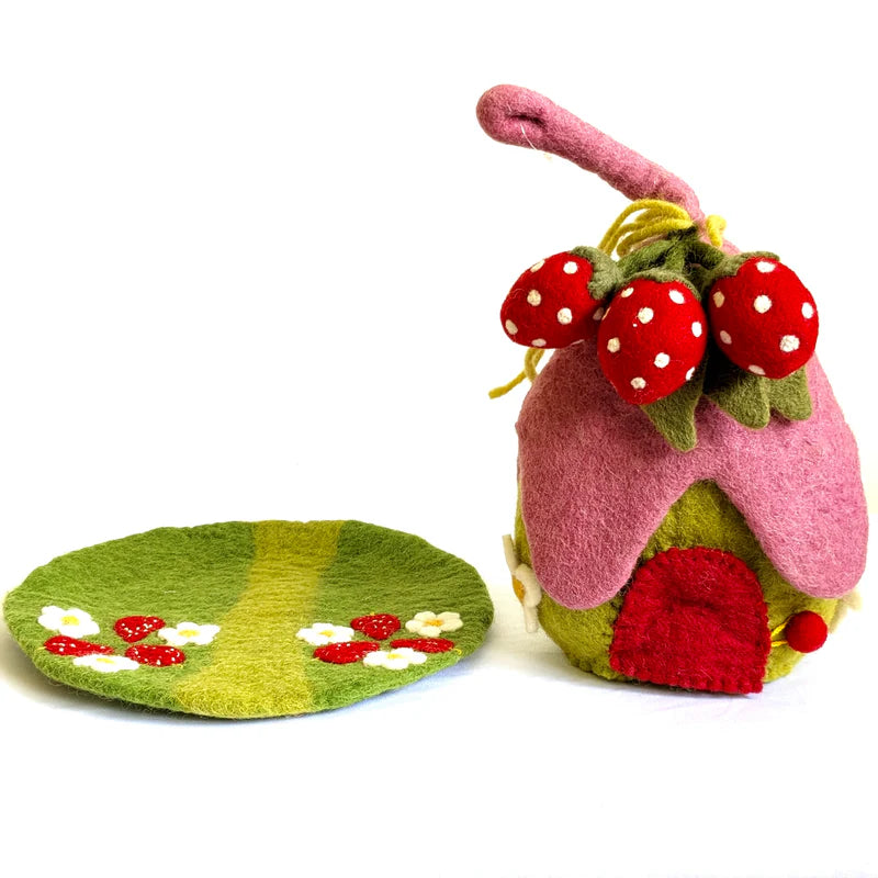 Strawberry House & Mat - Papoose Toys