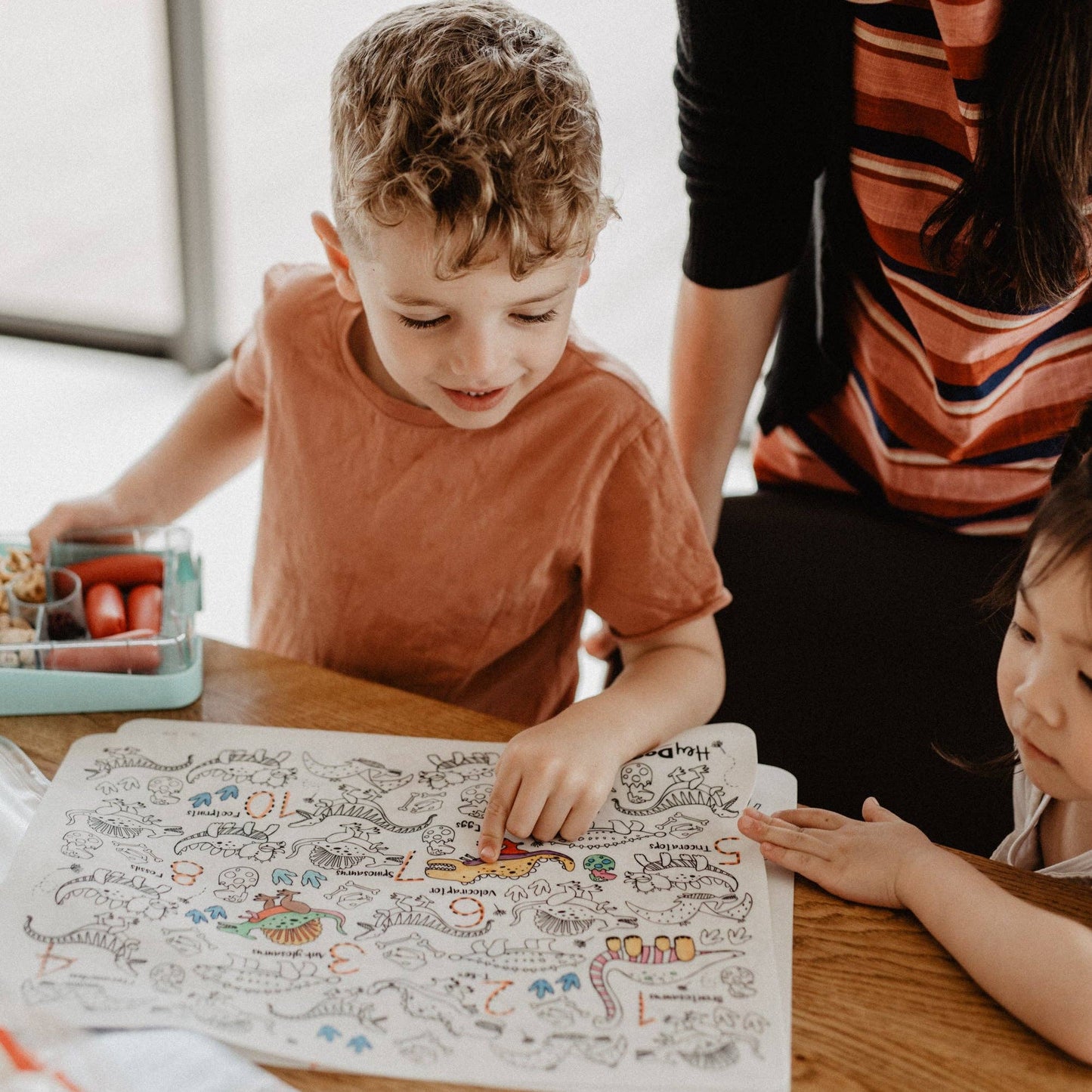 HeyDoodle - DinoRoar Classic Colouring & Doodle Mat