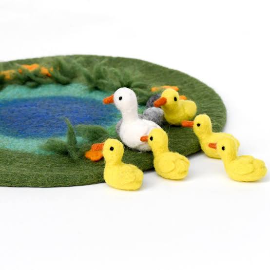 Duck Pond with 6 Ducks Play Mat - Tara Treasures