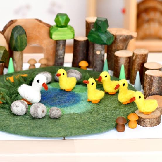 Duck Pond with 6 Ducks Play Mat - Tara Treasures