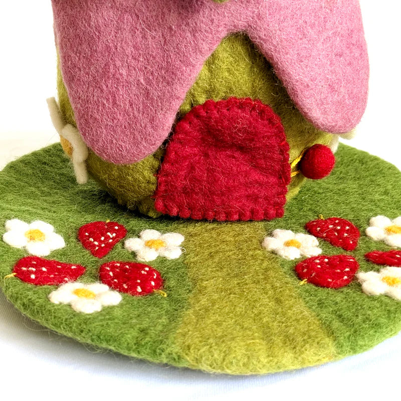 Strawberry House & Mat - Papoose Toys
