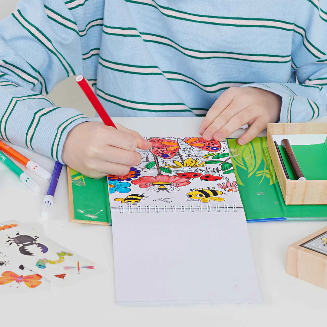 Colouring Set - Backyard Bugs