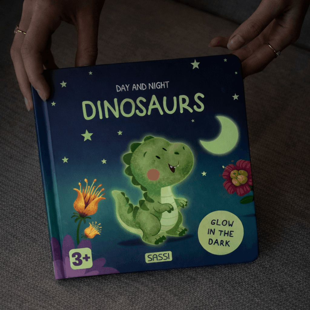 Glow In The Dark Dinosaurs - Sassi Board Book