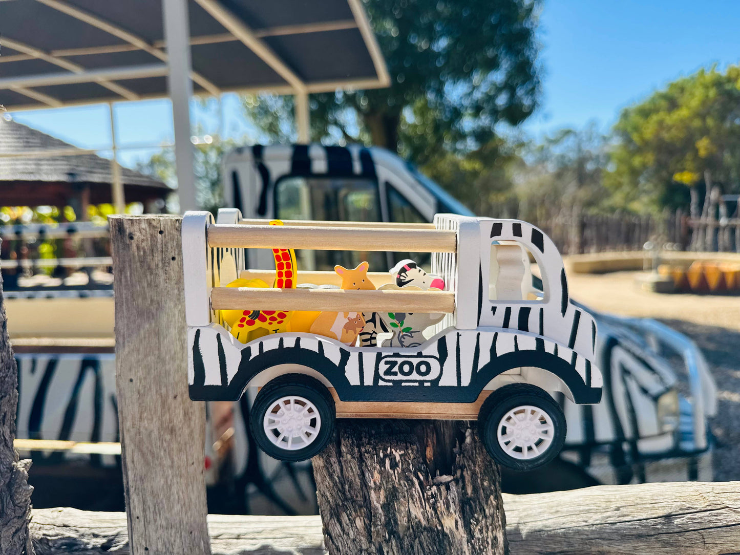 Wooden Pullback Zoo Truck with Animals